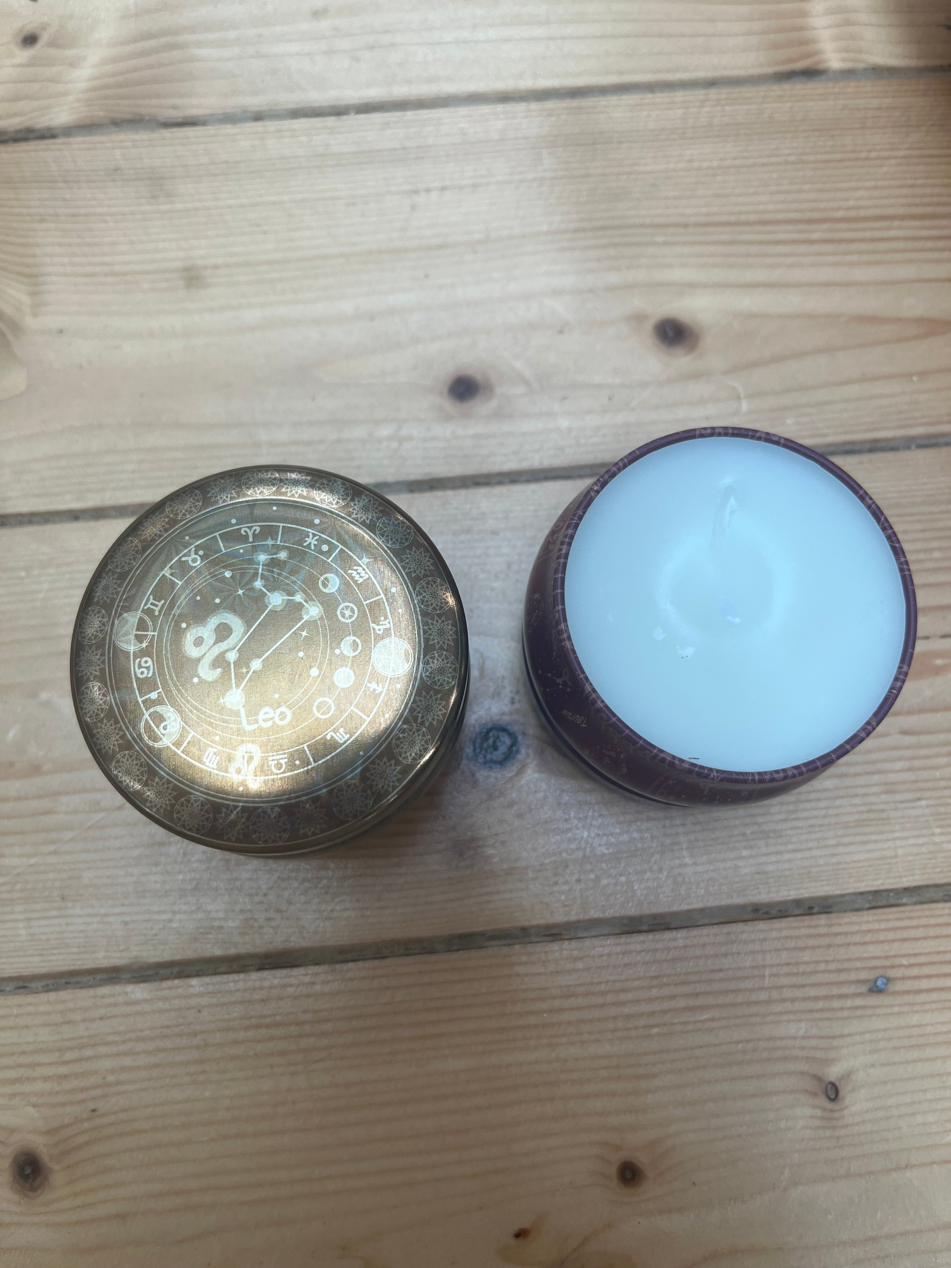 Leo - Healing Crystal Candle