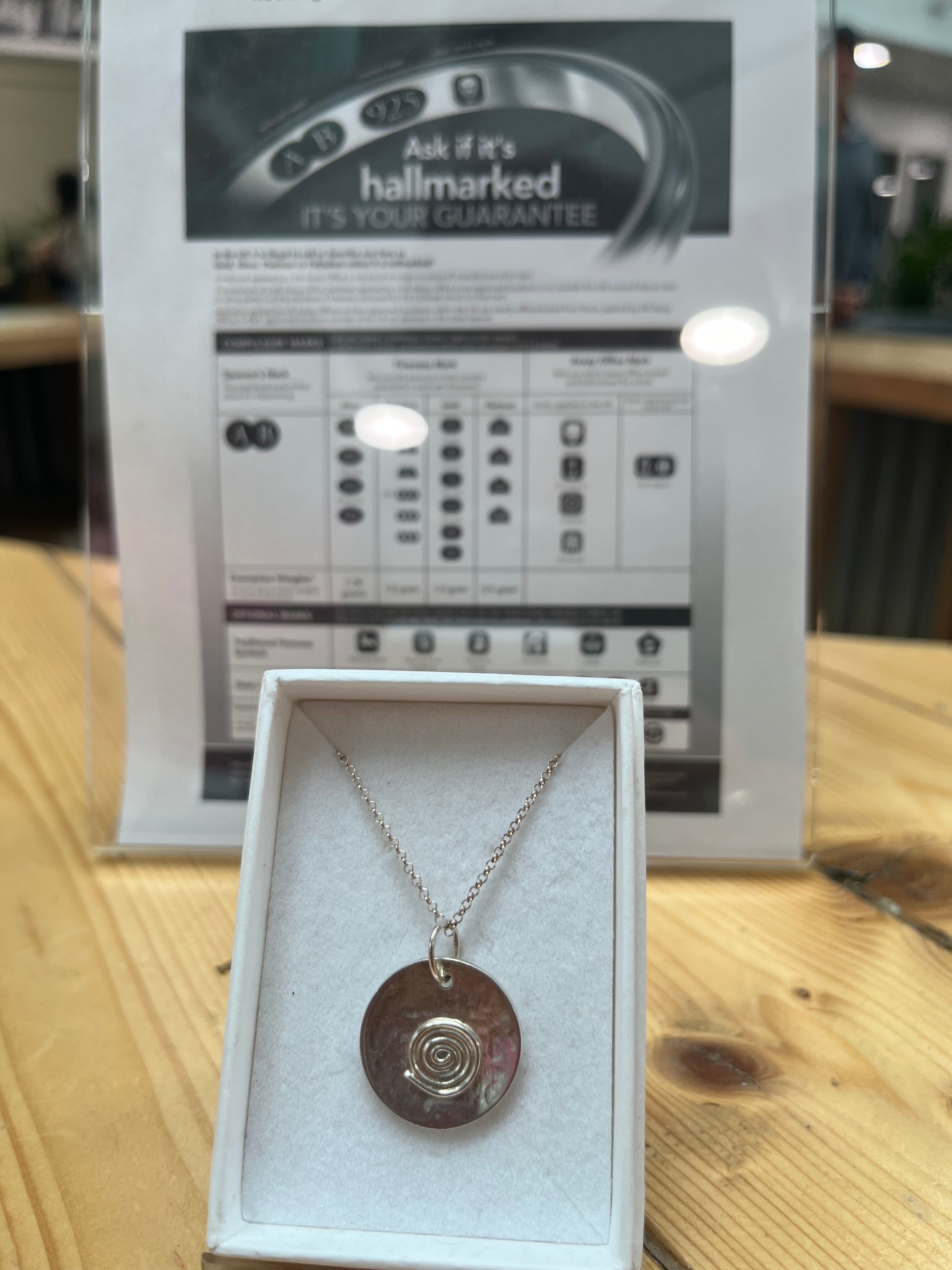 Newlina Jewellery - 925 silver pendant and chain