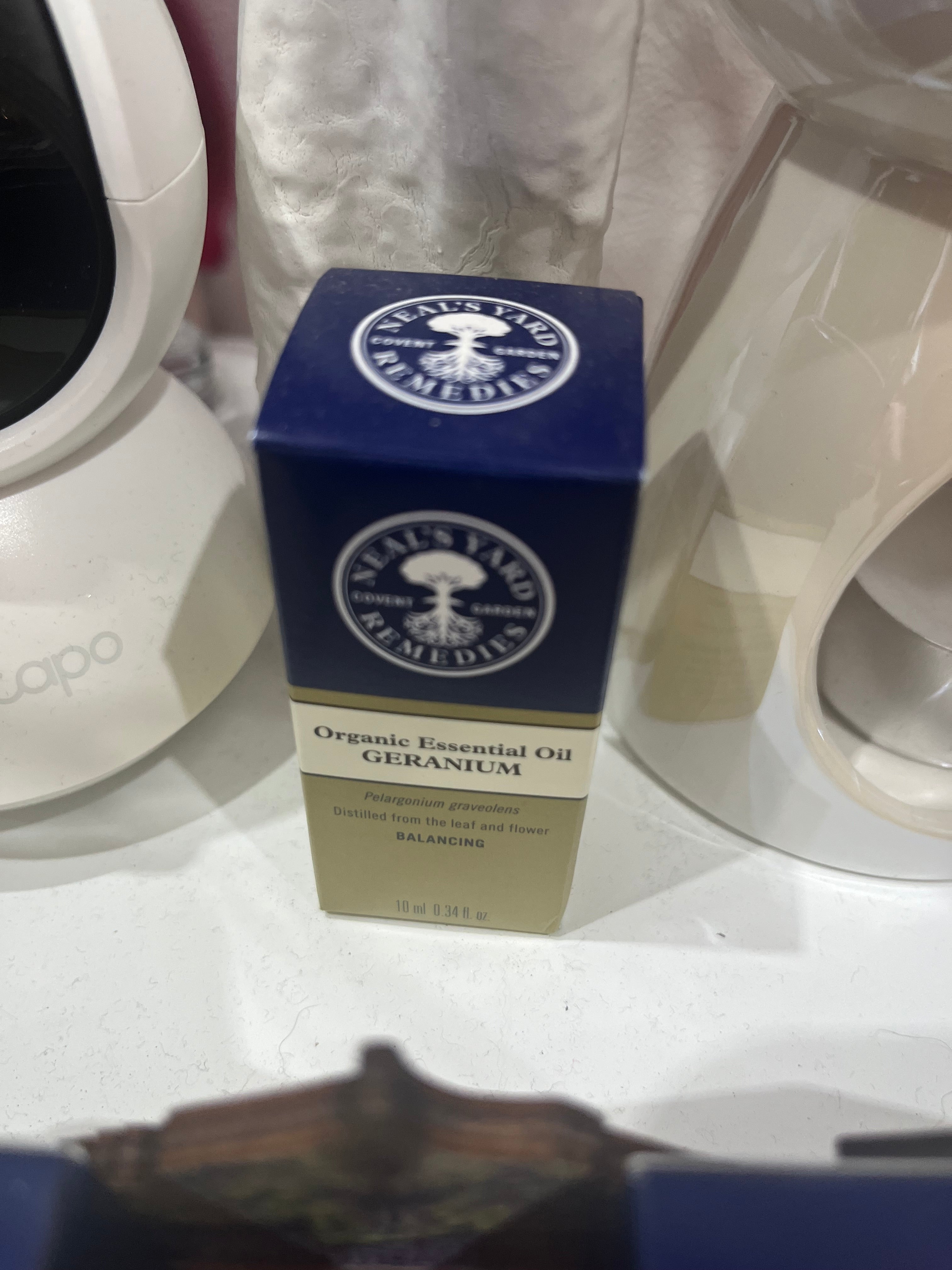 Neal’s Yard Organic Essential Oil Geranium