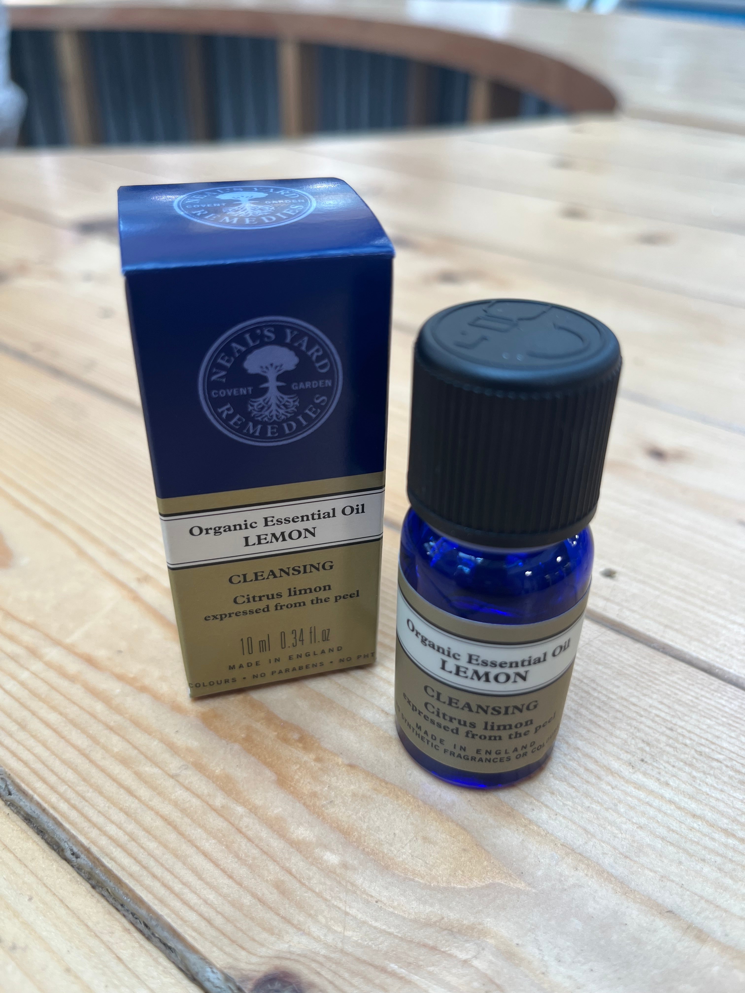 Neal’s Yard - Organic Essential Oil - Lemon 10ml
