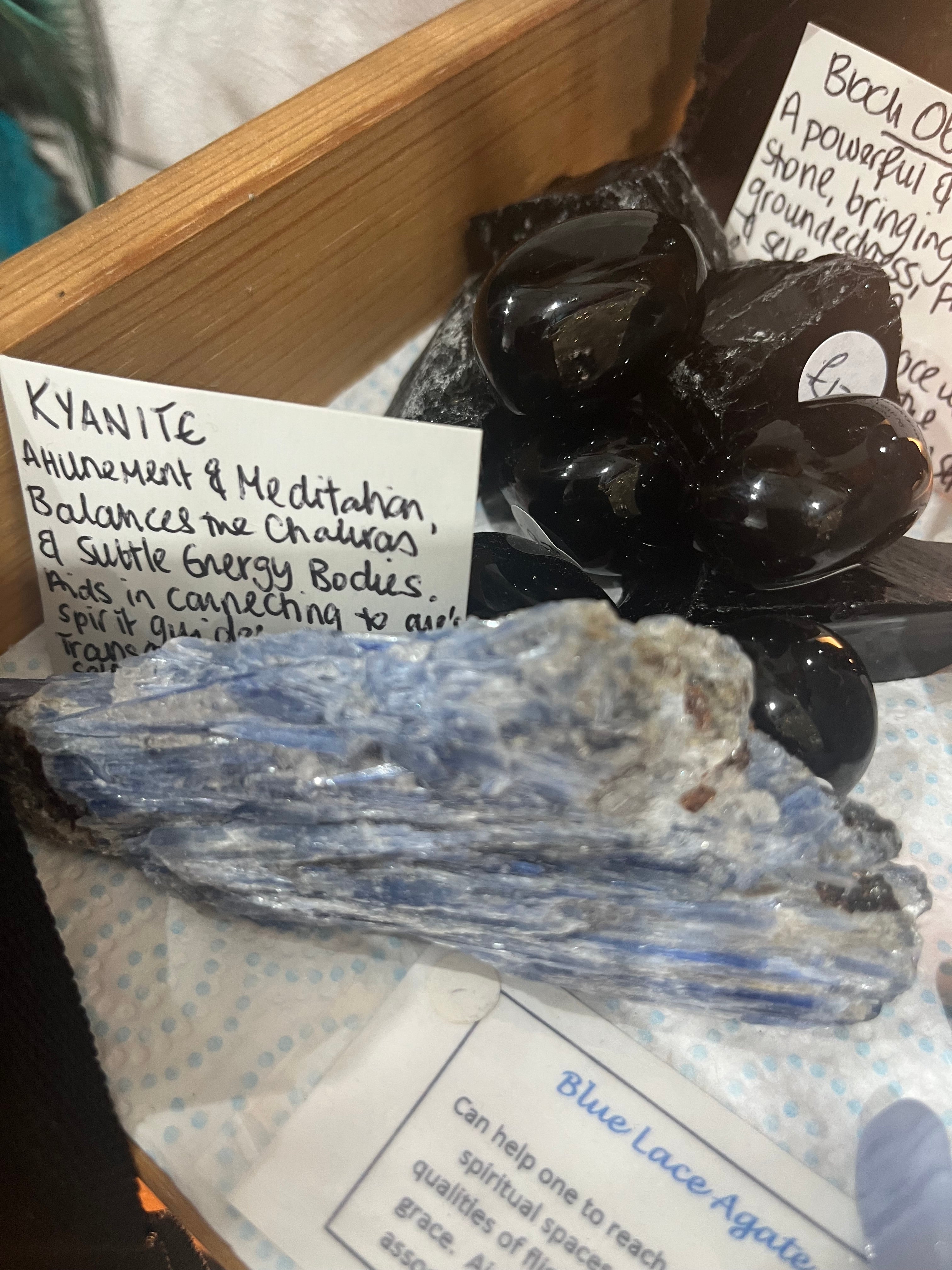 Natural Kyanite