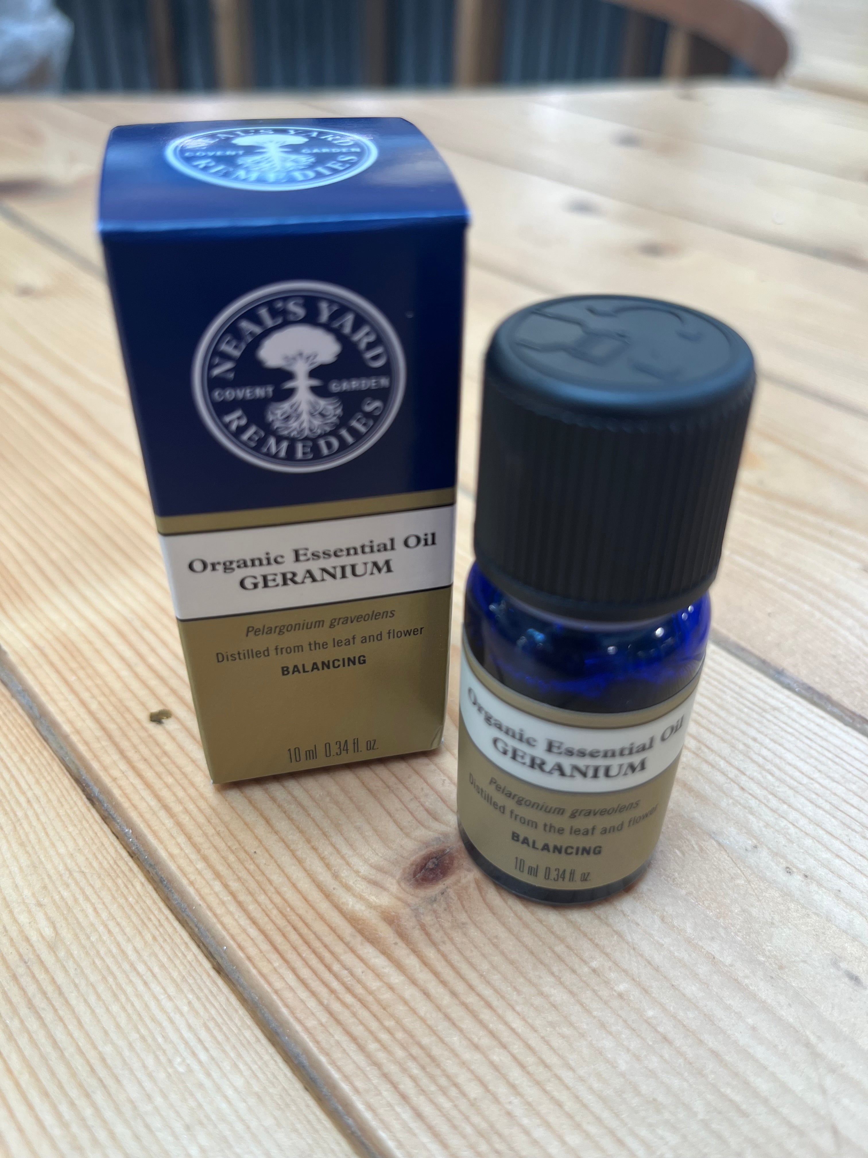 Neal’s Yard - Organic Essential Oil - Geranium 10ml
