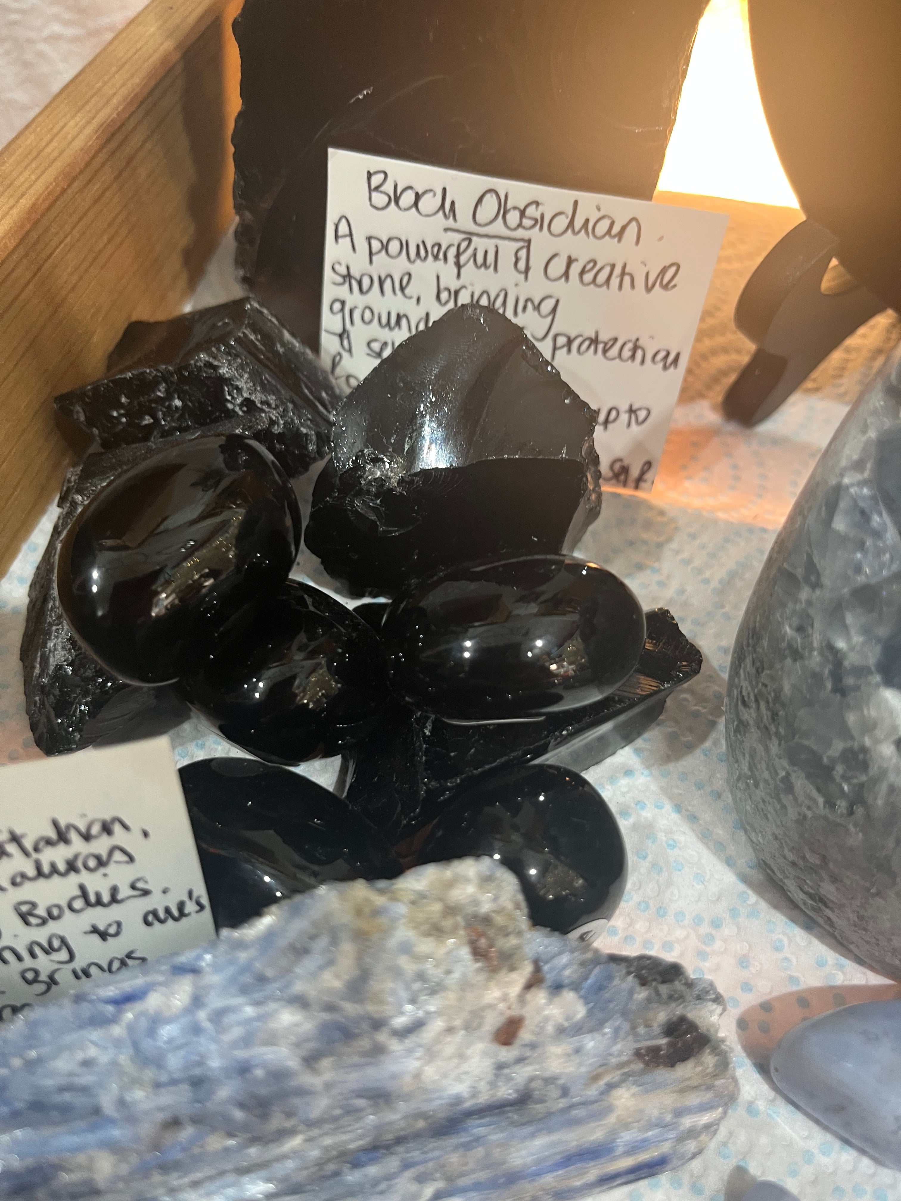 Black Obsidian Tumbled Stones