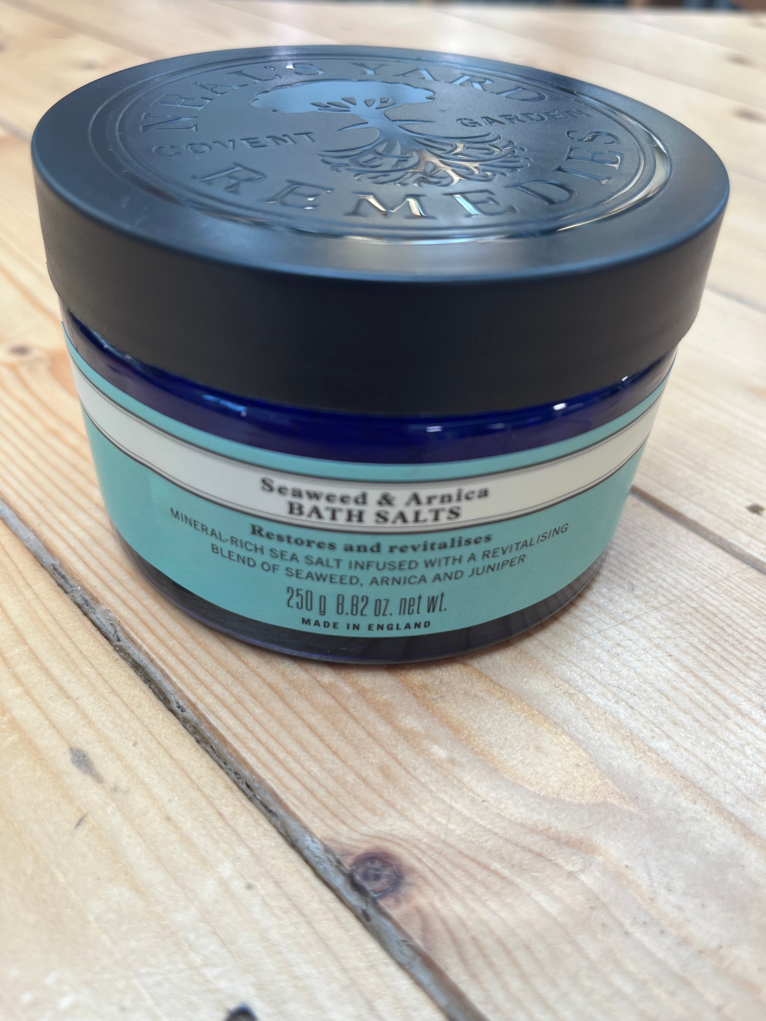 Neal’s Yard - Seaweed & Arnica Bath Salts 250g