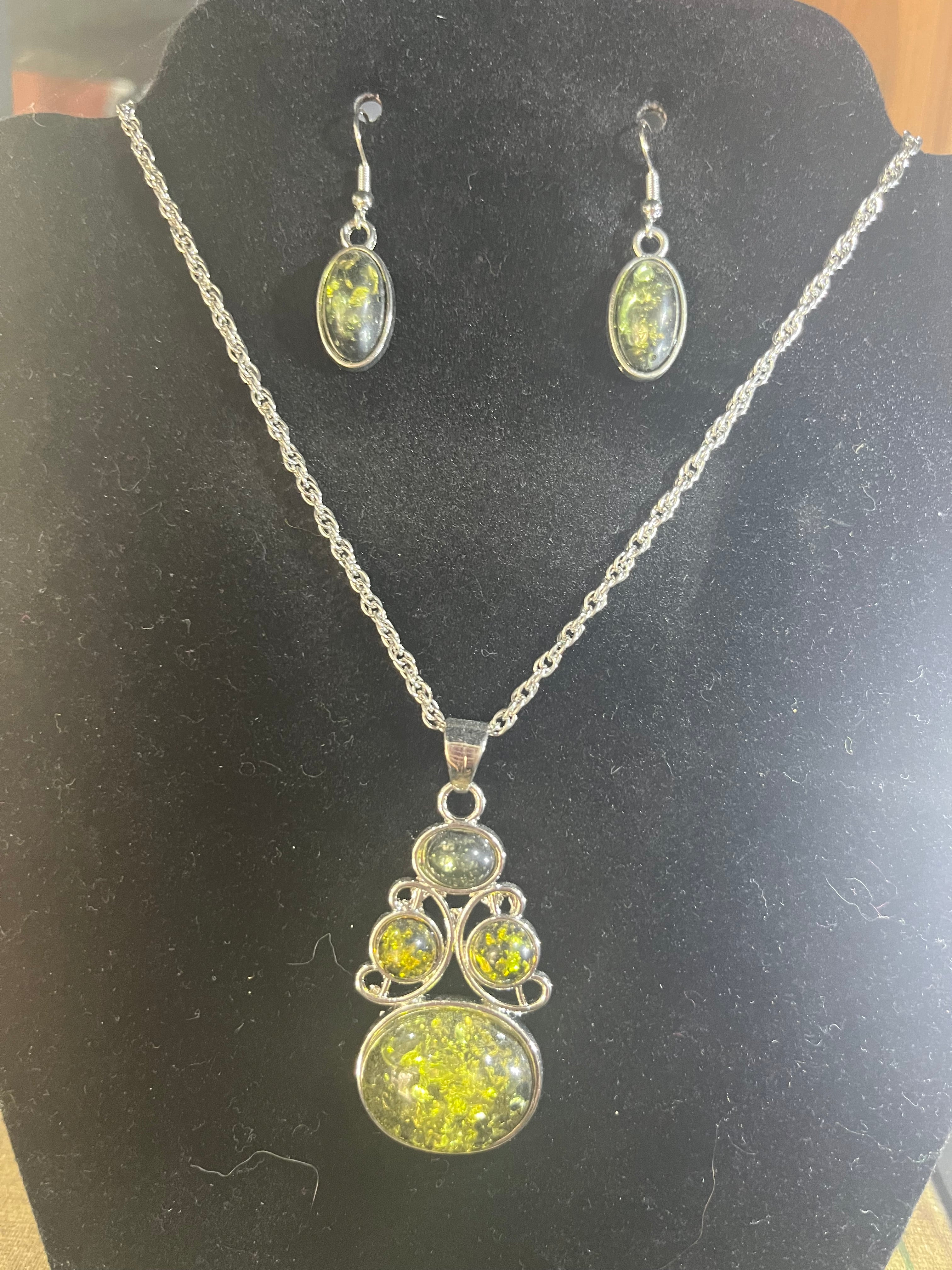 Rutilated Quartz Necklace & Earring Set