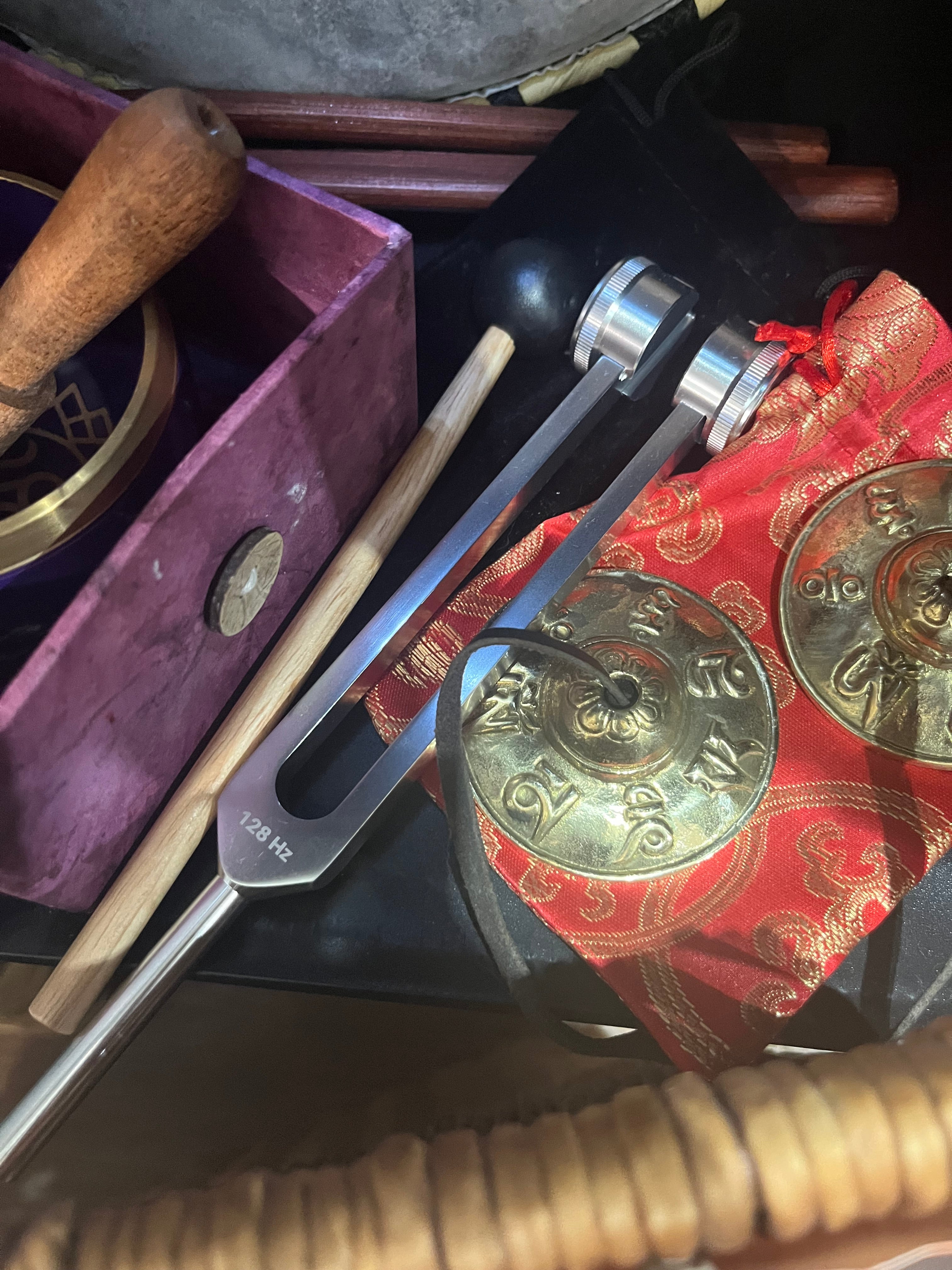 Heart Chakra Tuning Forks 128Hz